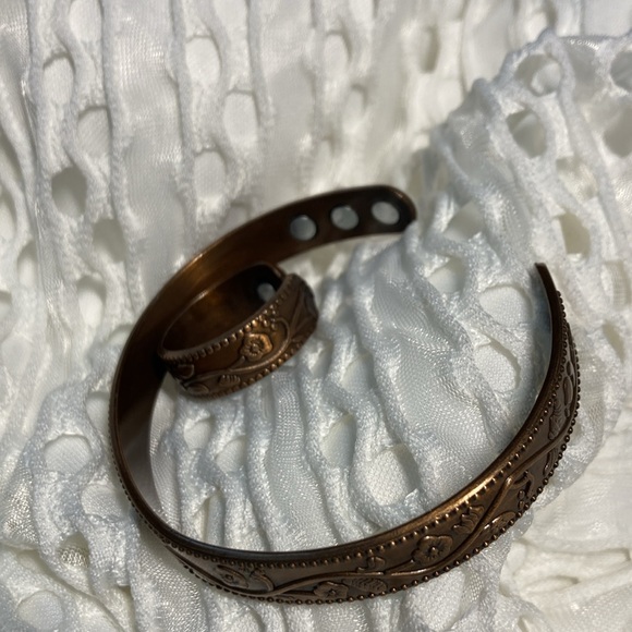 Magnetic Bracelet - Picture 2 of 6